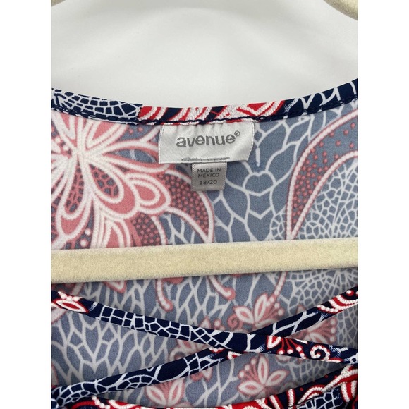 Top - Picture 2 of 4